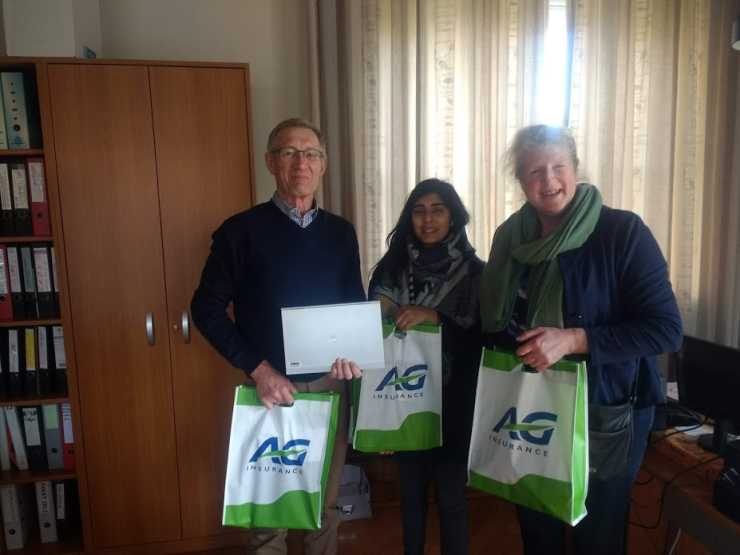 AG Insurance Solidarity schenkt laptops!